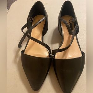 Kelly and Katie Nonie flats